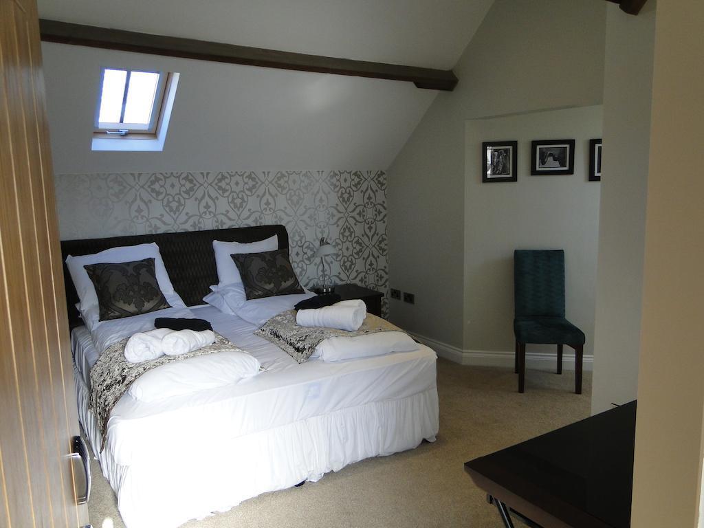 The Maypole At Wellow Ollerton Chambre photo